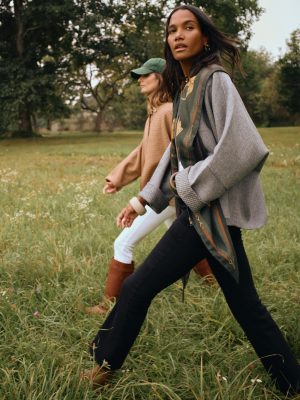 Bora Cape in Herringbone