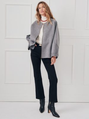 Bora Cape in Herringbone