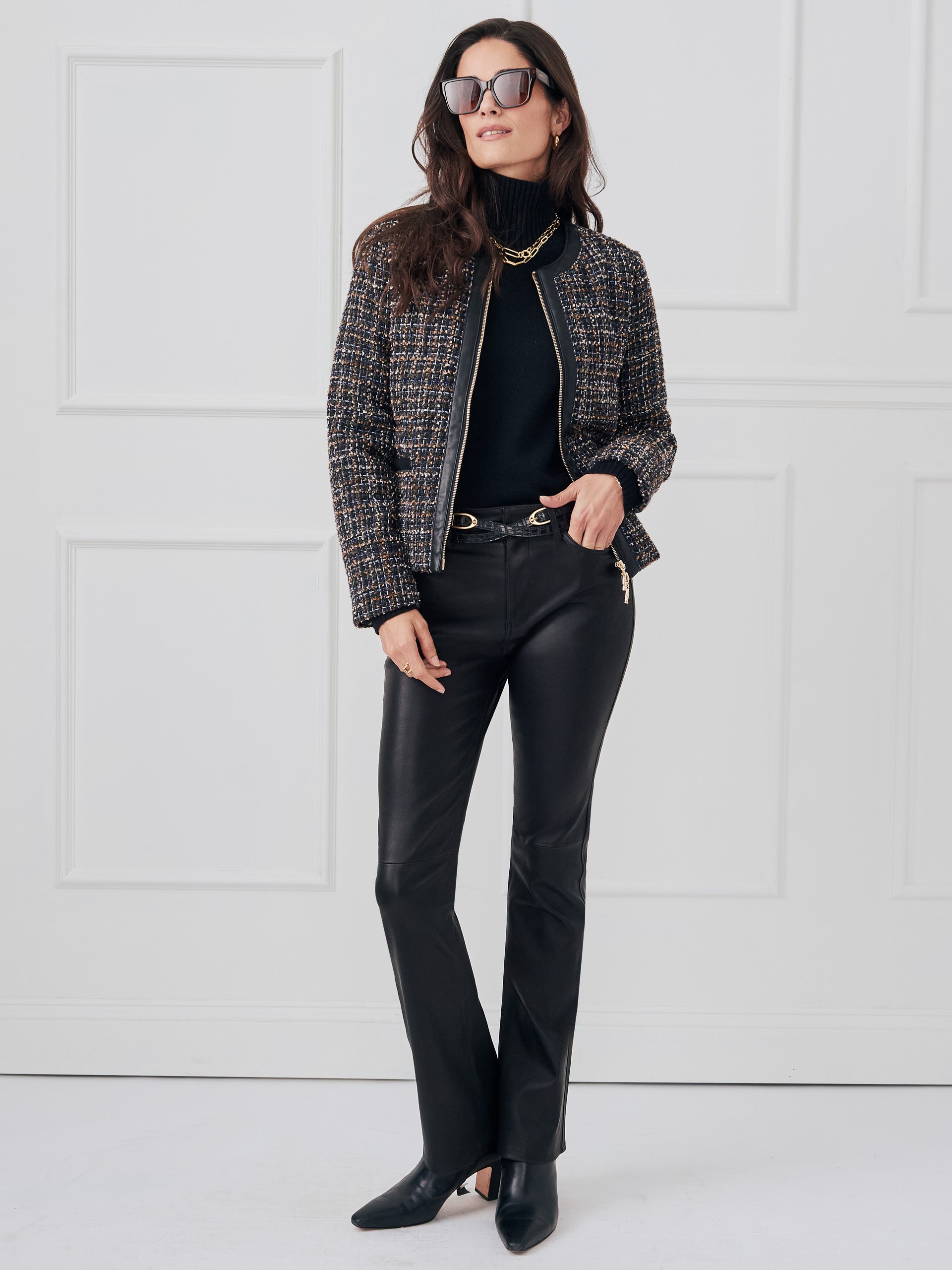 hughes_0232261022_black_tan_0712-4