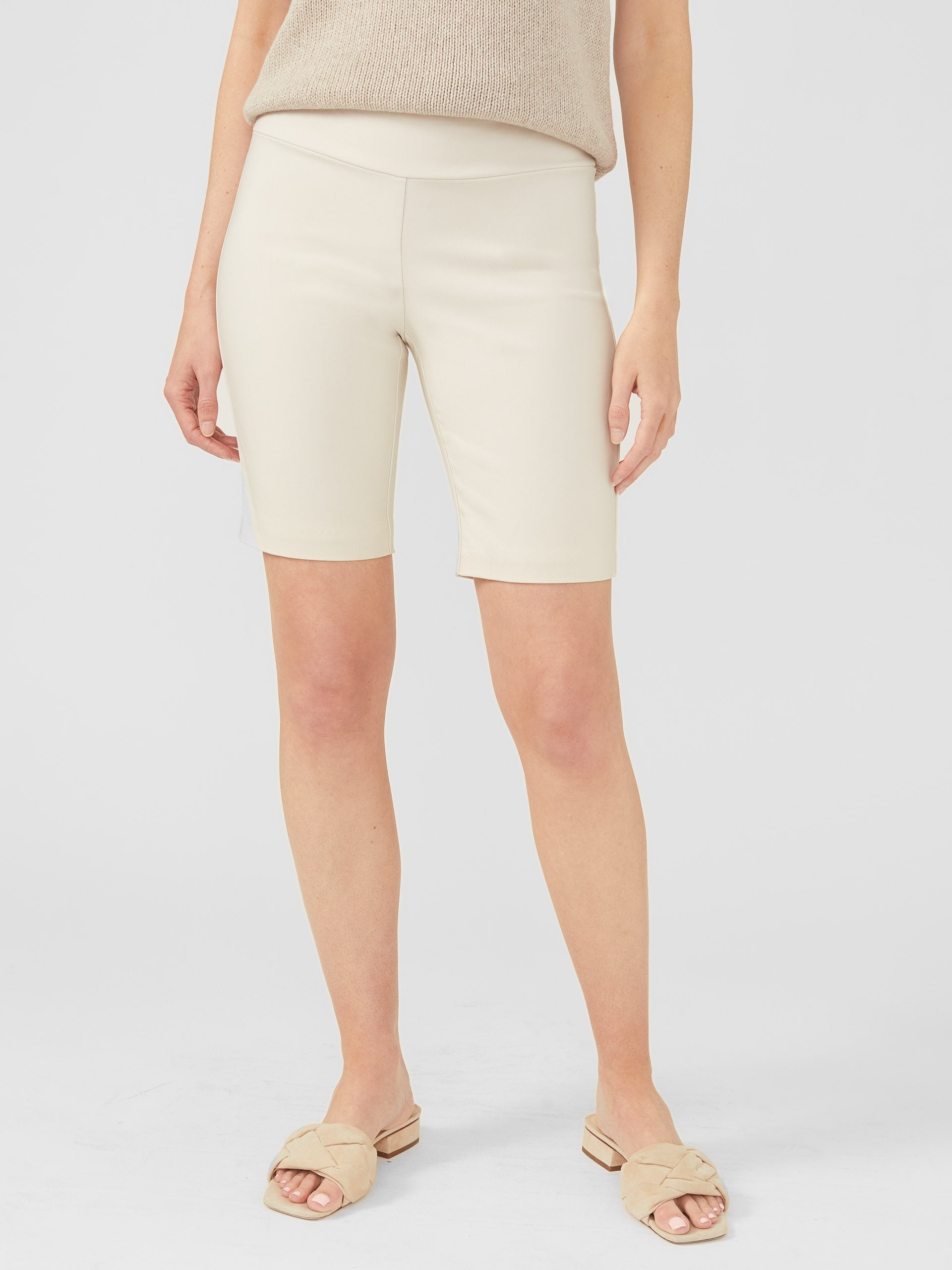 masie_shorts_0144471022_stone_093_6e3b2f9b-dded-4630-8c3f-ed1f8002b168